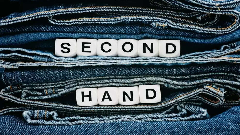 Second Hand Fashion: महंगे कपड़े क्यों खरीदें जब आधुनिक फ़ैशन के सस्ते विकल्प उपलब्ध हैं