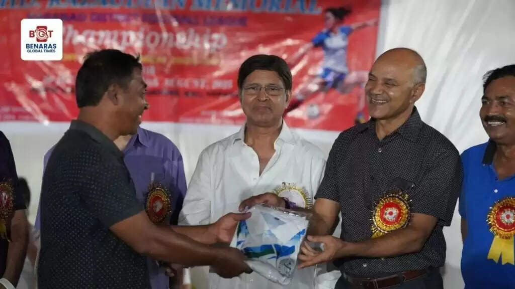 BHU: मोहम्मद रजाउद्दीन मेमोरियल वाराणसी जिला फुटबॉल सुपर लीग का फाइनल, यंग हीरोज ने यूपीएससी को 4-0 से दी मात