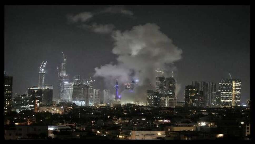 Iran Israel War : इजरायल ने ईरान को चेताया, अगर हमला नहीं रुका तो तबाह हो जाएगा तेहरान