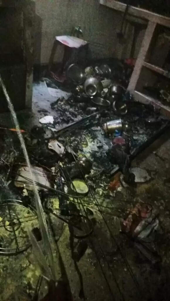 शॉर्ट सर्किट से लगी आग, लंका पुलिस की तत्परता से टला बड़ा हादसा