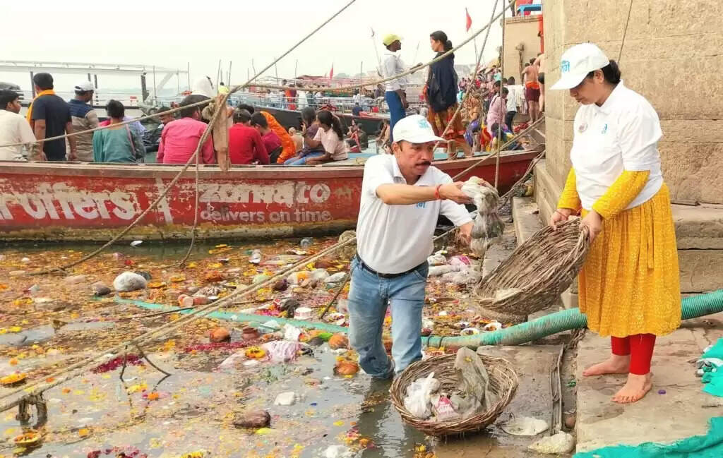 Namami Gange : वैशाख पूर्णिमा पर नमामि गंगे का स्वच्छता अभियान, बुद्ध के पर्यावरण संदेश को दिया गया जन-जन तक विस्तार