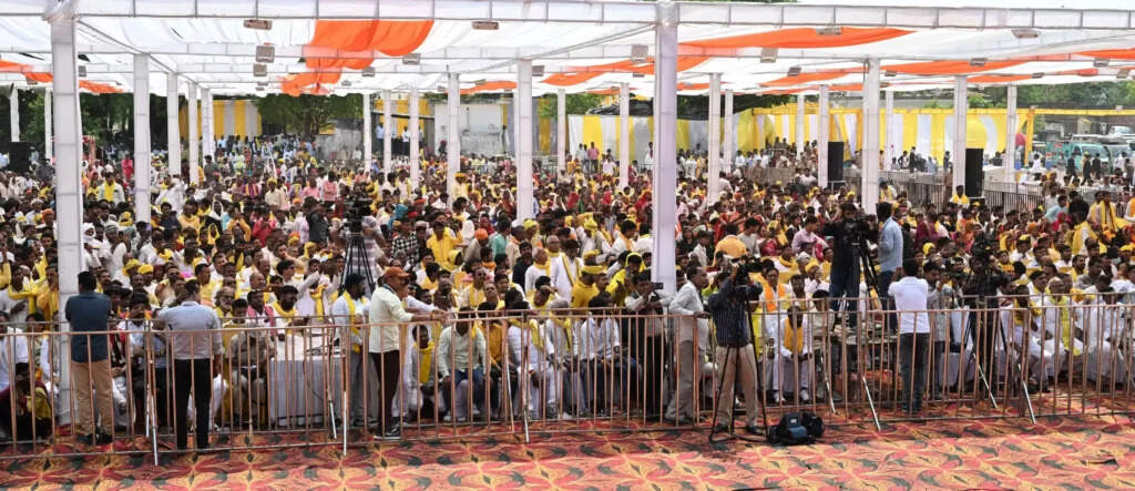 CM Yogi : मां केवल जीवन नहीं, संस्कारों की जननी होती हैं - सीएम योगी