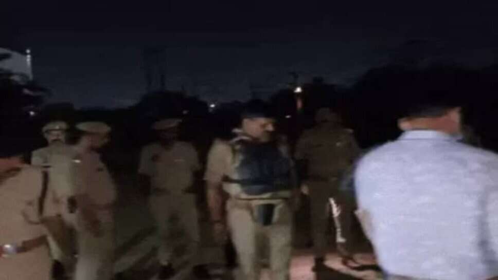 Varanasi : हवालात से फरार 25 हजार का इनामी बदमाश मुठभेड़ में गिरफ्तार, वाहन चोरी समेत 9 केस है दर्ज