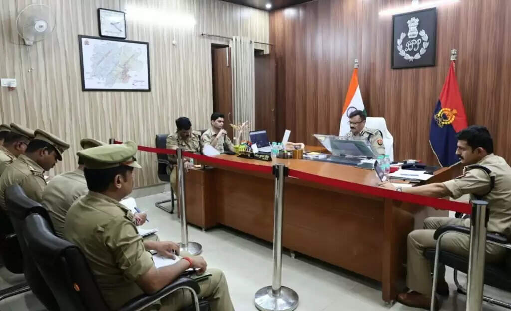 Additional Police Commissioner की गोष्ठी,अपराध नियंत्रण को लेकर दिए सख्त निर्देश