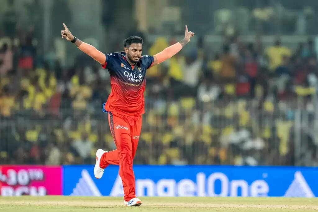 CSK vs RCB : हेजलवुड के कहर और पाटीदार की अर्धशतकीय पारी से RCB की ऐतिहासिक जीत