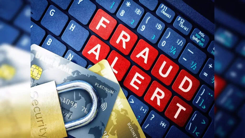 Cyber Fraud In Varanasi: युवती से 1.53 लाख की साइबर ठगी, KYC अपडेट के नाम पर खाते से उड़े पैसे, FIR दर्ज