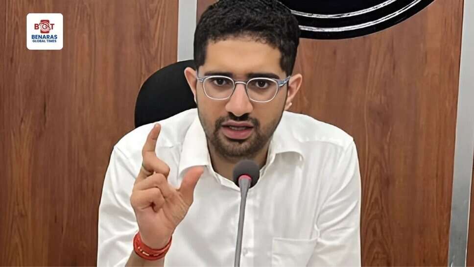 सीडीओ हिमांशु नागपाल की समीक्षा बैठक: ई-ऑफिस, फैमिली आईडी और कैशलेस चिकित्सा योजना में तेजी लाने के निर्देश