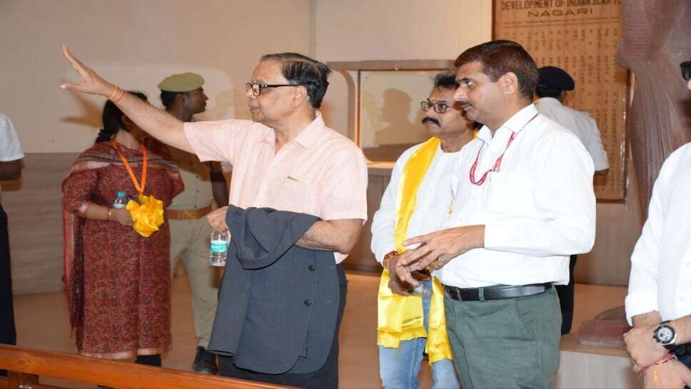 Varanasi : सारनाथ पहुंचे 16वें वित्त आयोग के अध्यक्ष डॉ. अरविंद पनगढ़िया, सारनाथ के ऐतिहासिक स्थलों का किया भ्रमण