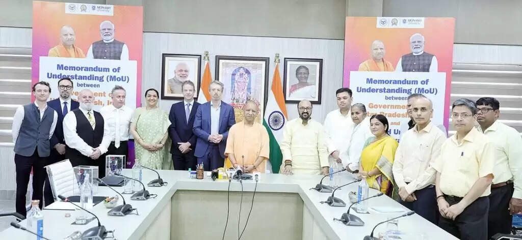UP: सरकार और ऑस्ट्रेलिया यूनिवर्सिटी के बीच MOU साइन, शिक्षा में गुणवत्ता और वैश्विक सहयोग को मिलेगा बढ़ावा