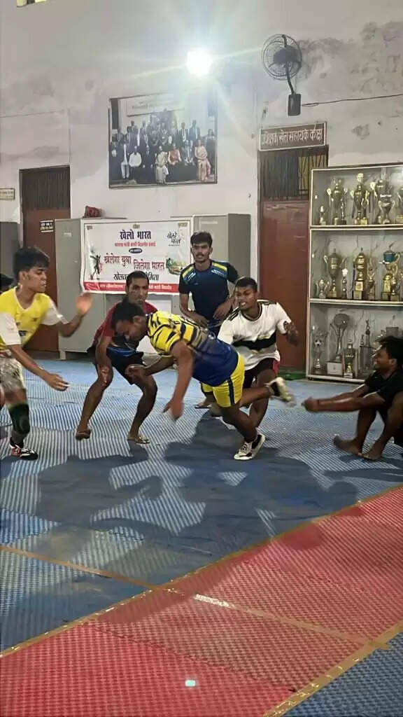 काशी विद्यापीठ : National Sports Day के तहत कबड्डी से हुई खेल प्रतियोगिताओं की शुरुआत