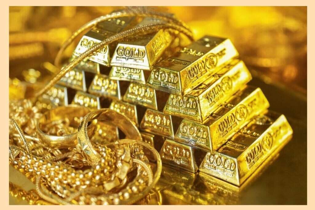 Gold Rate : सोने की कीमतों में आई गिरावट, जानें कितना हुआ गोल्ड रेट