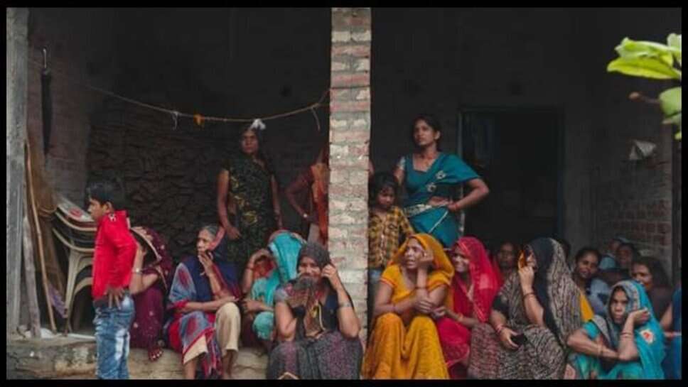 Sonbhadra Murder : सोते समय बुजुर्ग को उतारा मौत के घाट, धारदार हथियार और गोली से किया वार