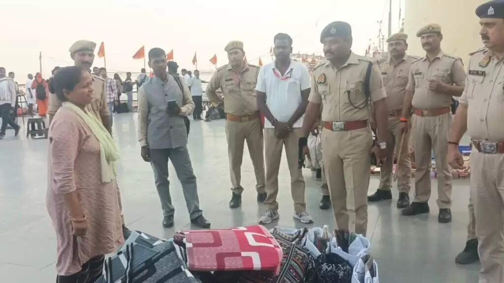 Pahalgam Attack: आतंकी हमले के बाद वाराणसी में भी अलर्ट! घाटों, स्टेशनों और होटलों में चेकिंग, CCTV से की जा रही कड़ी निगरानी