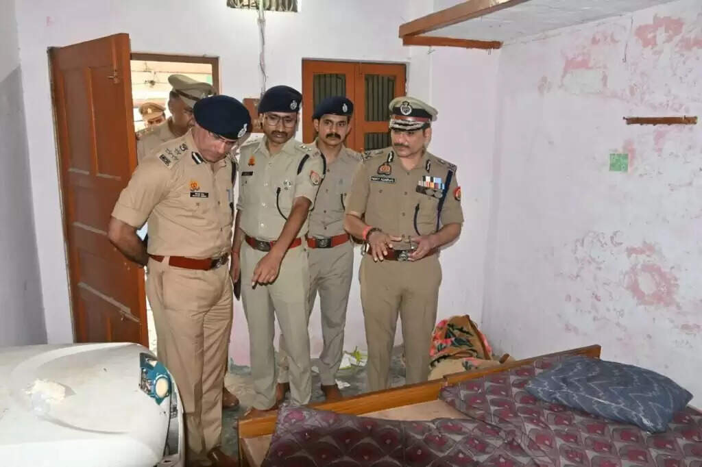 ढाबे पर युवती का संदिग्ध शव मिलने से सनसनी, Police Commissioner ने किया घटनास्थल का निरीक्षण