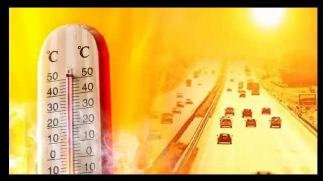 UP Weather Update : यूपी में भीषण गर्मी का कहर, झांसी में पारा 46 डिग्री, आज 30 जिलों में लू का अलर्ट