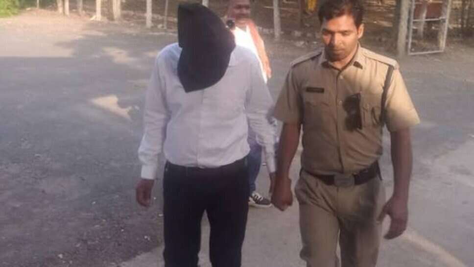 बीजेपी नेता Manohar Lal Dhakad एक्सप्रेसवे पर आपत्तिजनक हरकत के मामले में गिरफ्तार, वायरल वीडियो से मचा बवाल