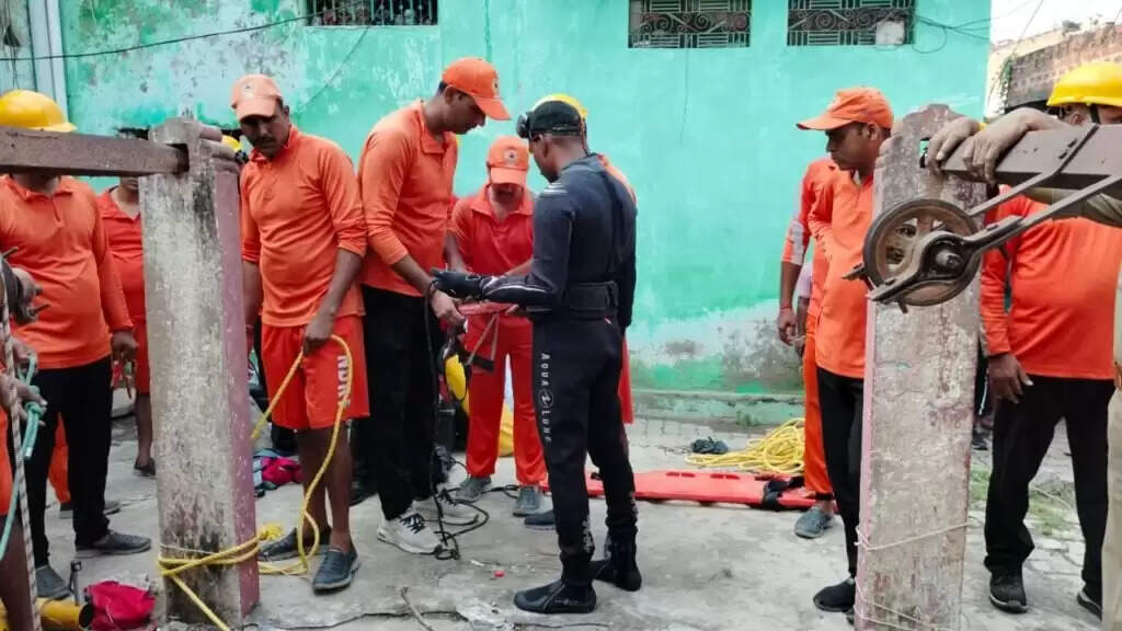 कुएं में कूदकर 21 वर्षीय युवक ने दी जान, NDRF ने निकाला शव