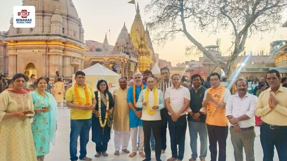 Ahmedabad Nagar Nigam के 12 पार्षदों ने किया काशी विश्वनाथ का दर्शन