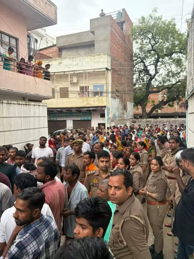 निर्माणाधीन Apartment के गड्ढे में गिरा 7 साल का मासूम, दर्दनाक मौत से इलाके में मचा कोहराम