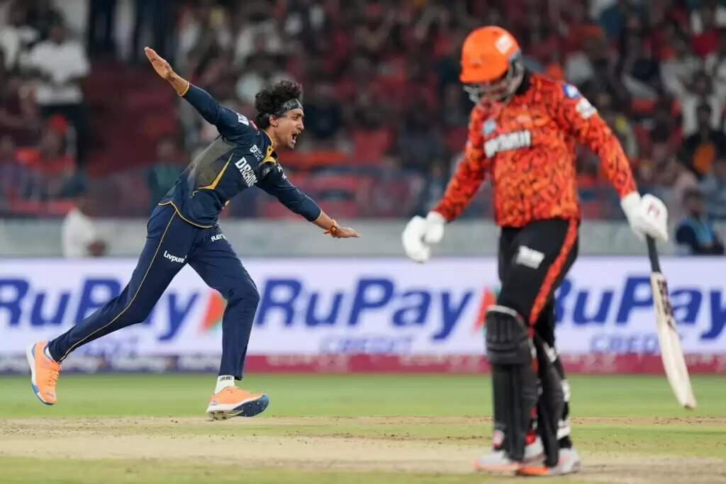 SRH vs GT: मोहम्मद सिराज की कहर बरपाती गेंदबाज़ी, SRH ने GT को दिया 153 रन का टारगेट