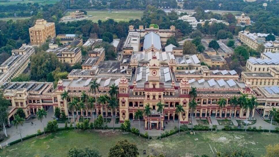 आईआईटी (बीएचयू) का 13वां दीक्षांत समारोह में 1959 छात्र-छात्राओं को उपाधि, 60 मेधावी छात्रों को सम्मानित किया गया