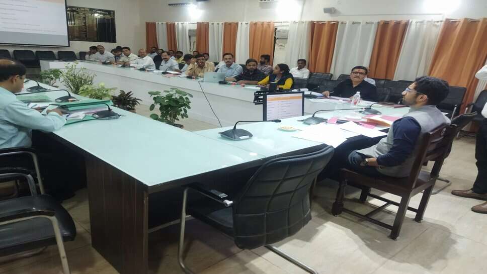 Varanasi : पूरे अप्रैल महीने चलेगा विशेष संचारी रोग नियंत्रण अभियान, 10 अप्रैल से दस्तक अभियान भी होगा शुरू