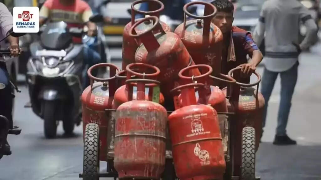 LPG Price Hike 1 October :&nbsp;फिर बढ़ गए एलपीजी गैस सिलेंडर के दाम, अब चुकानी होगी इतनी कीमत