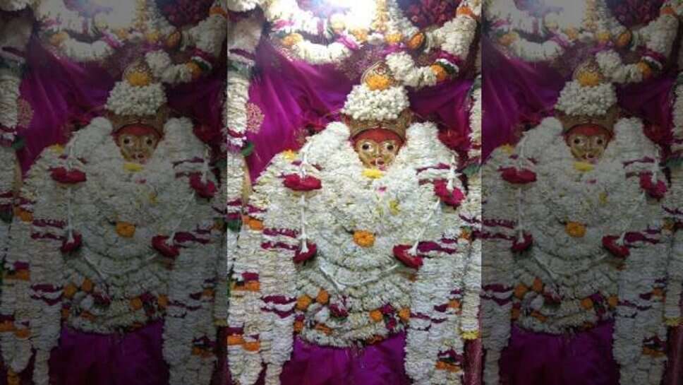 Chaitra Navratri 2025 : आठवें दिन है मंगला गौरी और मां अन्नपूर्णा देवी के दर्शन का विधान, जानें काशी के किस क्षेत्र में है माता का मंदिर