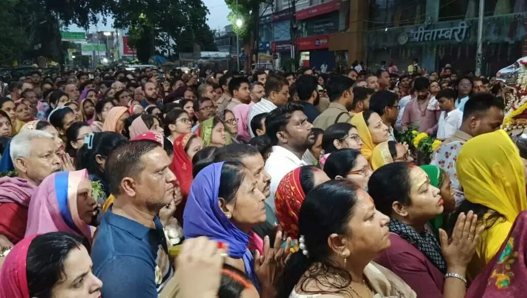 Rath Yatra Mela : भगवान जगन्नाथ रथ पर हुए विराजमान, दर्शन कर भावविभोर हो रहे भक्त, काशी में तीन दिवसीय रथयात्रा मेला शुरू