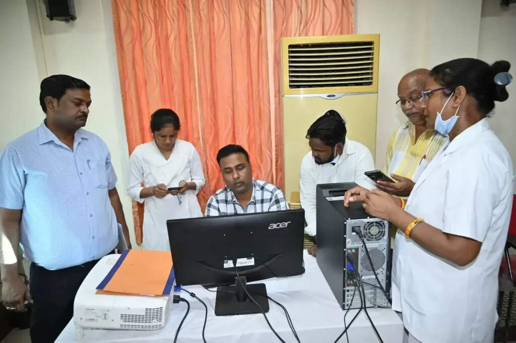 बरेका में लागू हुआ AEBAS, पारदर्शिता और जवाबदेही की दिशा में बड़ा कदम