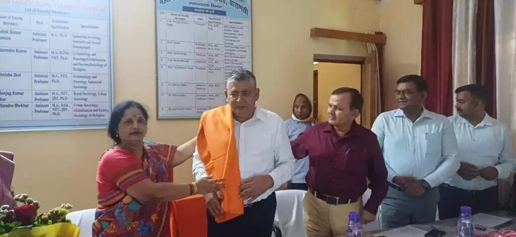 Kashi Vidyapith : समाजशास्त्र विभाग की शोध समिति बैठक में पहले दिन 39 अभ्यर्थियों ने दिए शोध प्रस्तुतीकरण