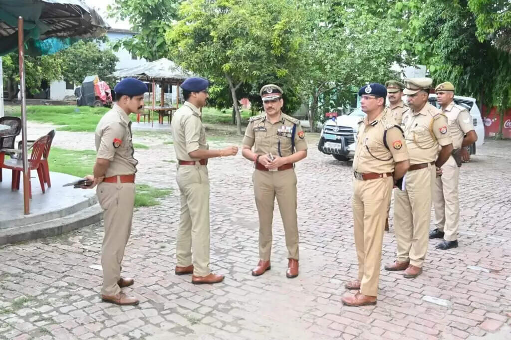 ढाबे पर युवती का संदिग्ध शव मिलने से सनसनी, Police Commissioner ने किया घटनास्थल का निरीक्षण