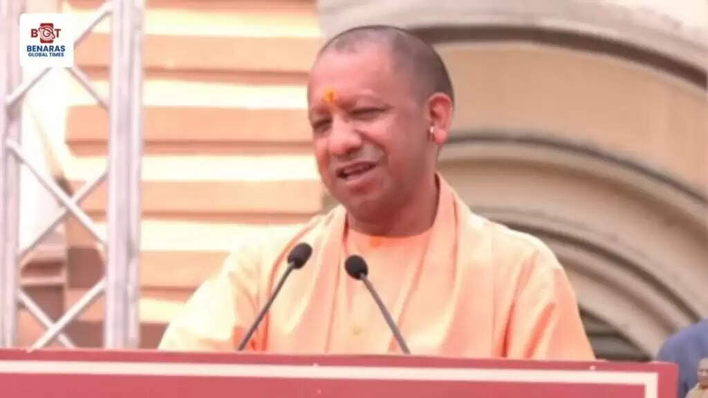 CM Yogi ने पेश किया सरकार का रिपोर्ट कार्ड, बताया कैसे 8 सालों में बदली यूपी की तस्वीर