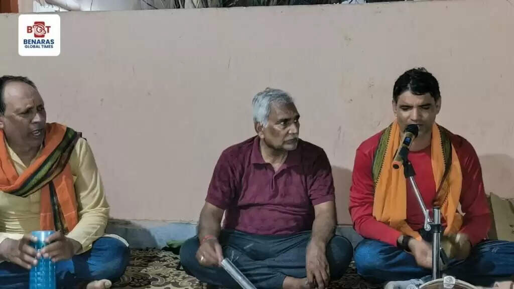 Ganesh Gaibi में साप्ताहिक भजन संध्या का आयोजन, भक्ति गीतों से गूंजा महमूरगंज