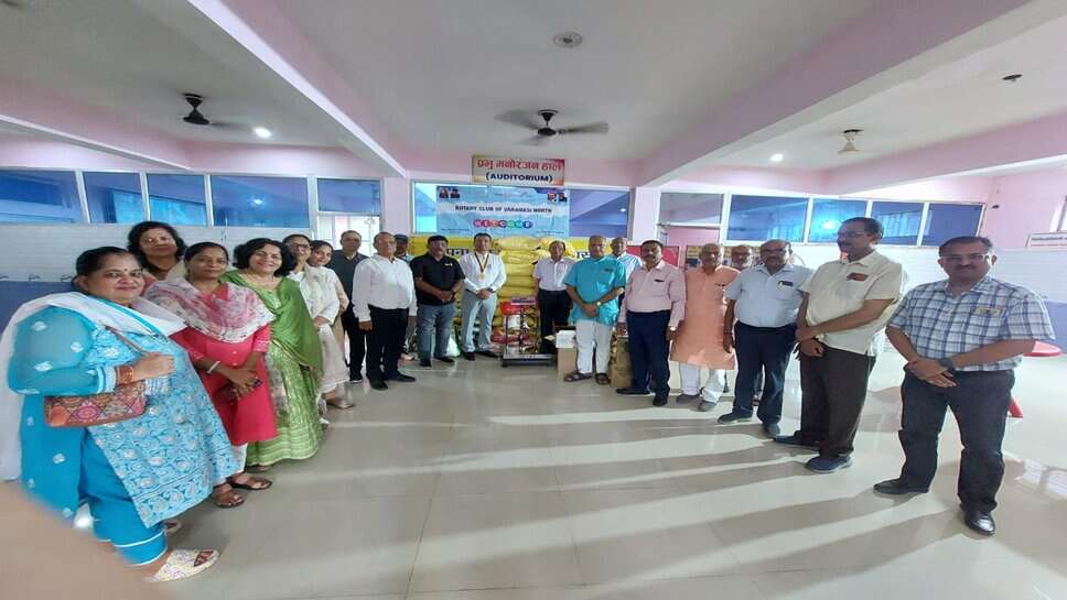 रोटरी क्लब ऑफ़ वाराणसी नॉर्थ ने अपना घर आश्रम में 2000 किलो खाद्य सामग्री का किया अन्न दान