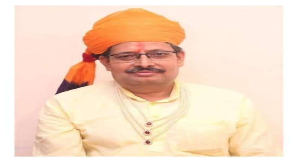 Varanasi : सम्पूर्णानन्द संस्कृत विश्वविद्यालय के पूर्व कुलपति प्रो. हरेराम त्रिपाठी और पत्नी की सड़क दुर्घटना में मौत, कुलपति प्रो. बिहारी लाल शर्मा ने जताया शोक