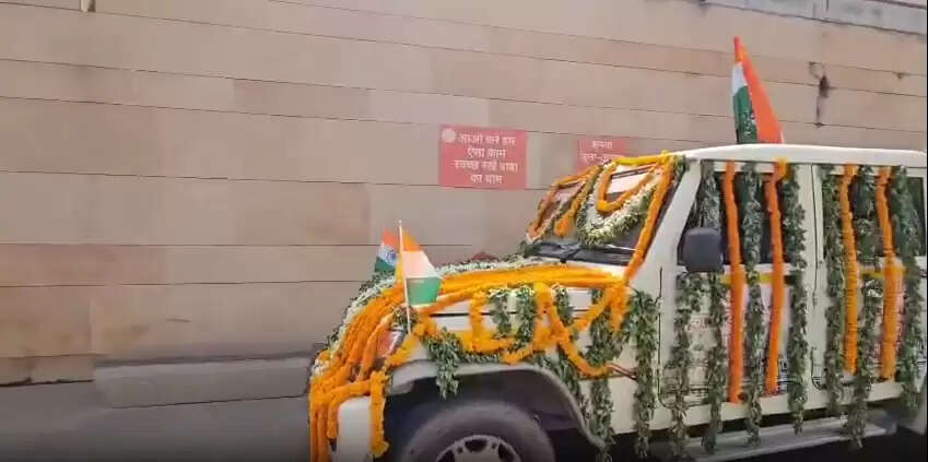 Krishna Janmashtami 2025: काशी विश्वनाथ मंदिर में श्रीकृष्ण जन्माष्टमी की भव्य तैयारियां, लड्डू गोपाल करेंगे बाबा विश्वनाथ के दर्शन