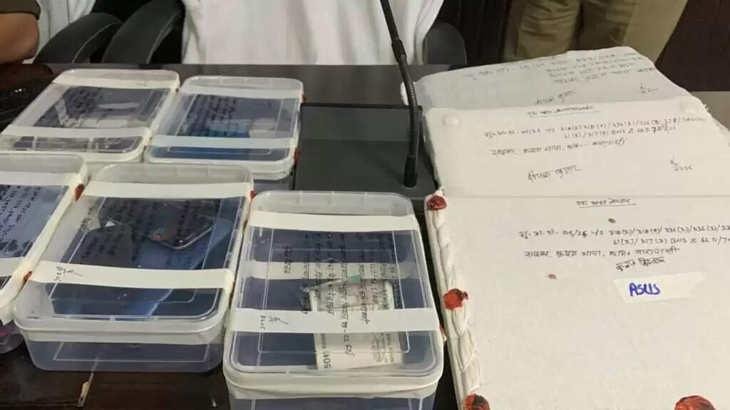 विदेशी नौकरी के नाम पर 80 लाख की साइबर ठगी, वाराणसी पुलिस ने गिरोह का किया भंडाफोड़