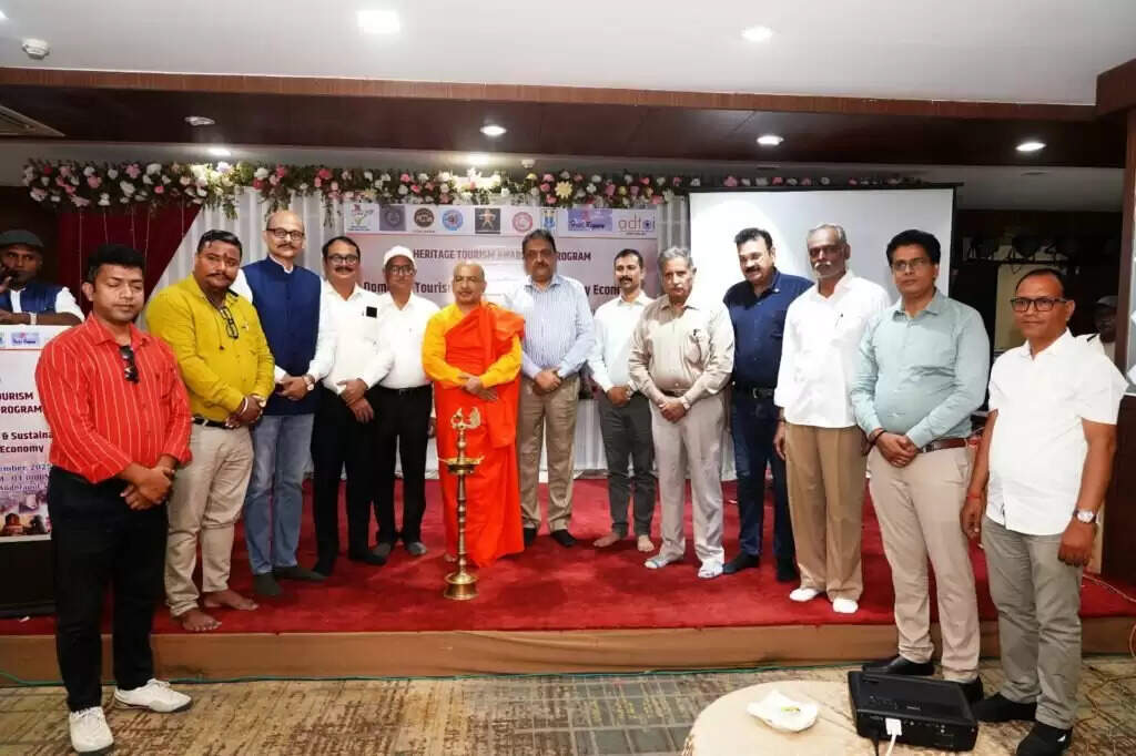 वाराणसी में Heritage Tourism अवेयरनेस प्रोग्राम, घरेलू पर्यटन और सामुदायिक अर्थव्यवस्था पर जोर