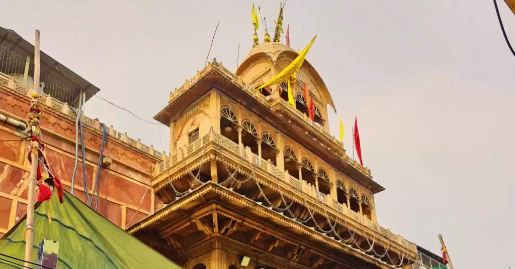 UP Vidhan Sabha: बांके बिहारी कॉरिडोर विधेयक पास, न्यास में 11 मनोनीत और 7 पदेन सदस्य होंगे