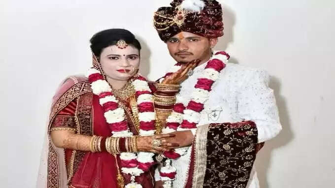 Auraiya Hatya: पत्नी ने प्रेमी के साथ मिलकर पति की हत्या की साजिश रची, 2 लाख में सुपारी देकर हत्या करवाई