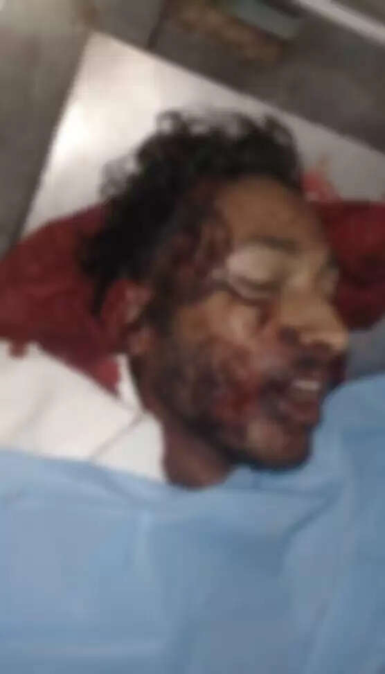 Crime : स्कूल प्रबंधक के बेटे ने 12वीं के छात्र की गोली मारकर की हत्या, स्कूल प्रिंसिपल समेत तीन आरोपी फरार