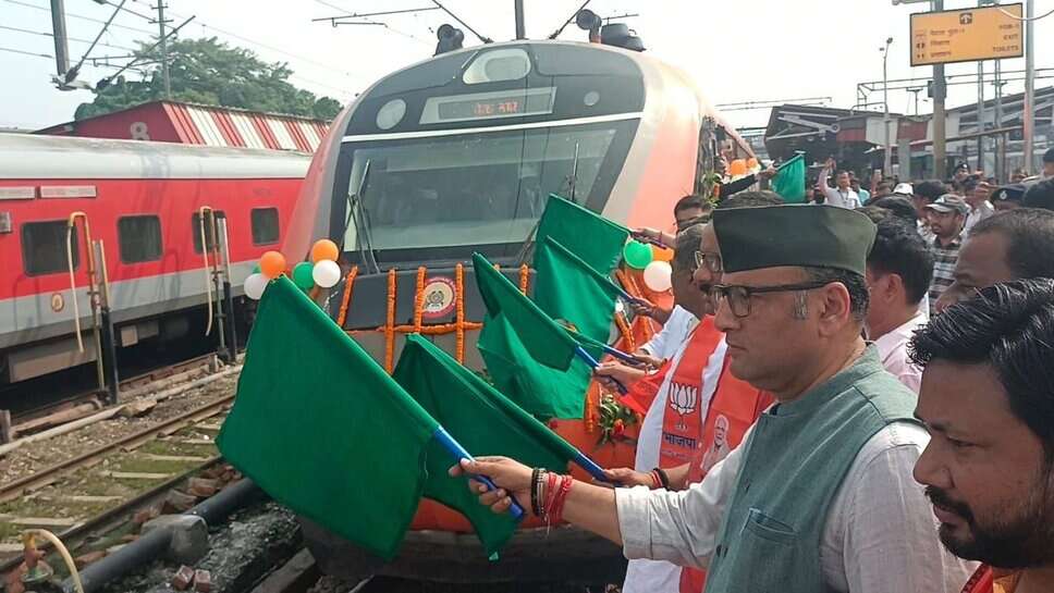 अब वाराणसी से मेरठ के बीच का सफर होगा आसान,  Vande Bharat Express की हुई शुरुआत