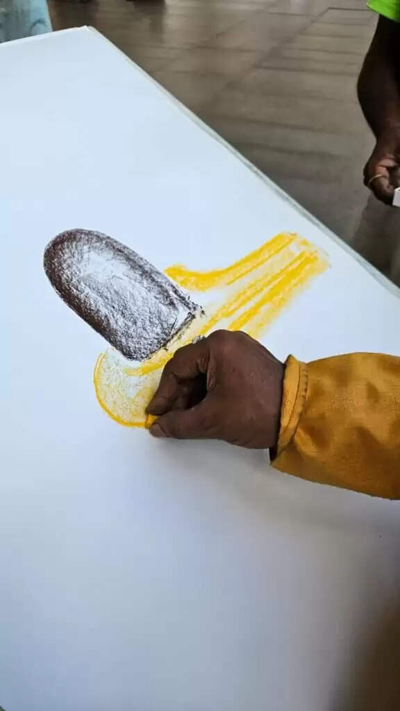 Ganesh उत्सव पर चित्रकार विजय मूर्तिकार की कलाकृति बनी भक्ति और कला का संगम