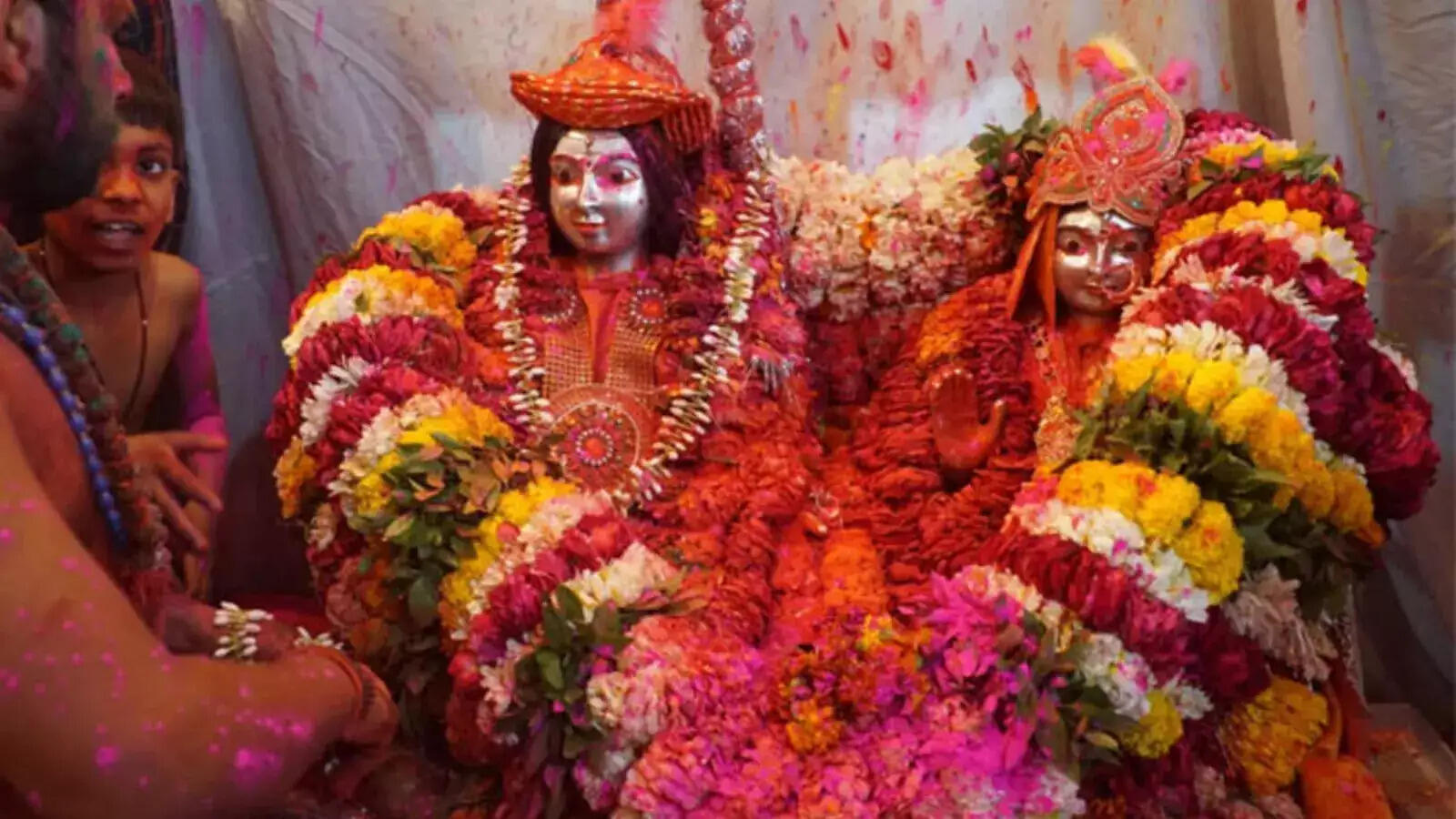 Rangbhari Ekadashi : बाबा विश्वनाथ धाम में स्पर्श दर्शन पर रोक, सुरक्षा के कड़े इंतजाम