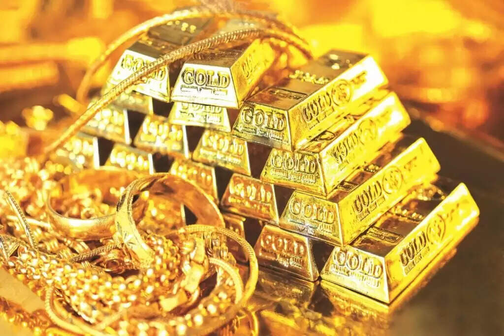 Gold-Silver Price : सोने-चांदी के दाम में आई गिरावट, जानें आज का लेटेस्ट रेट