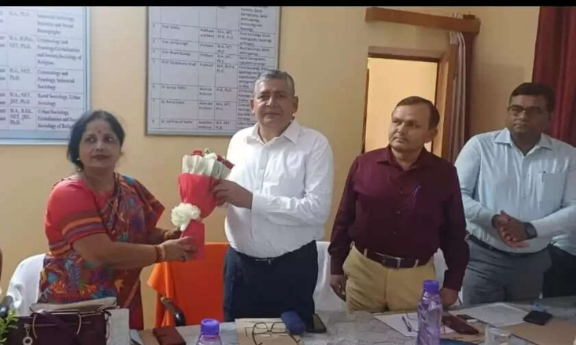 Kashi Vidyapith : समाजशास्त्र विभाग की शोध समिति बैठक में पहले दिन 39 अभ्यर्थियों ने दिए शोध प्रस्तुतीकरण