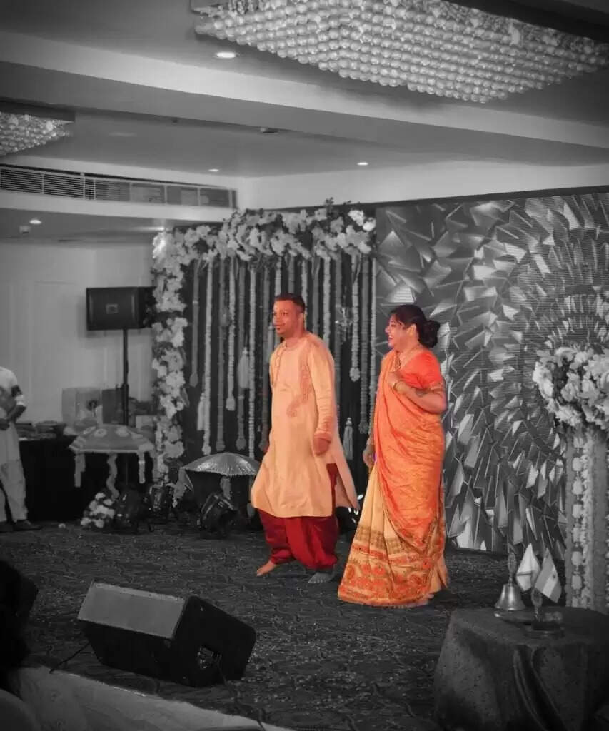 Varanasi : रोटरी नार्थ क्लब ने धूमधाम से मनाया तीजोत्सव, साइबर क्राइम से बचाव पर दी गई जानकारी