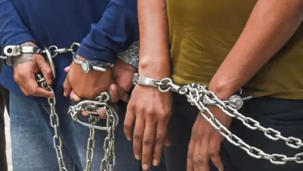 तम्बाकू फैक्ट्री 