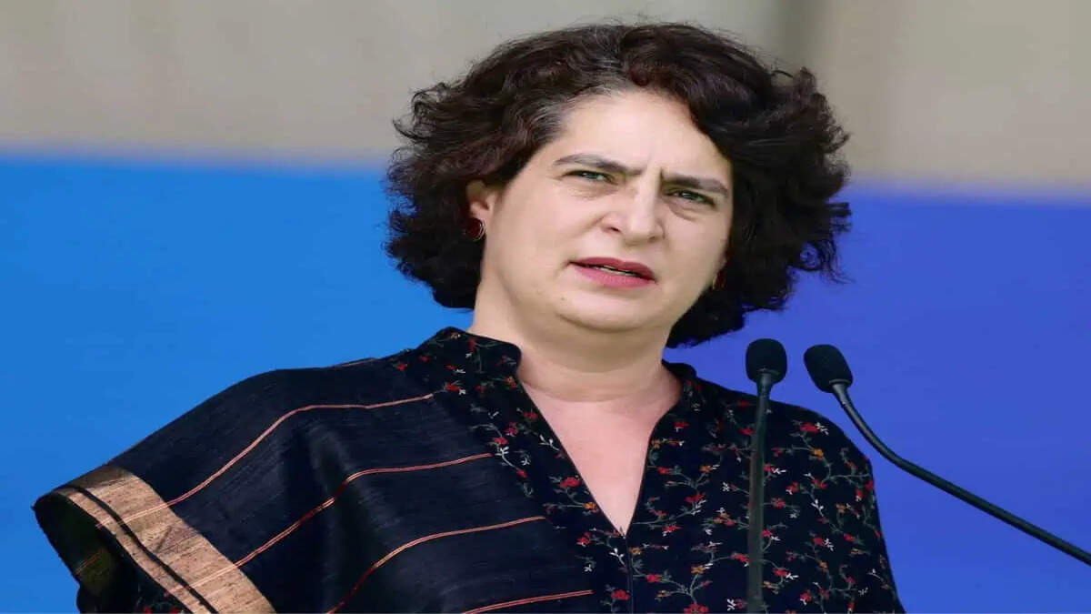 युद्ध पर राजनीति ठीक नहीं, देश रहे एकजुट: प्रियंका गांधी वाड्रा, LPG महंगाई पर भी उठाए सवाल
